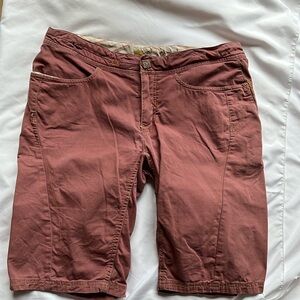 Mountain Hardwear Women’s Dark Rose colored shorts